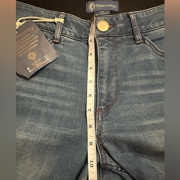 New Democracy  "Ab"solution Itty Bitty Bootcut Jeans - Picture 10 of 15